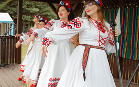 Zespoły, goście, organizatorzy i publiczność na Festynie.
