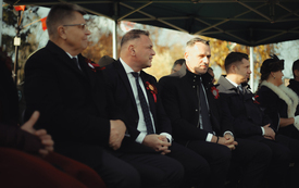 Zdjęcie przedstwaia przedstawicieli samorząd&oacute;w i władz.