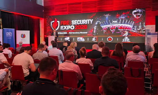 Zdjęcie przedstawia uczestników podczas kongresu FIRE SECURITY EXPO.